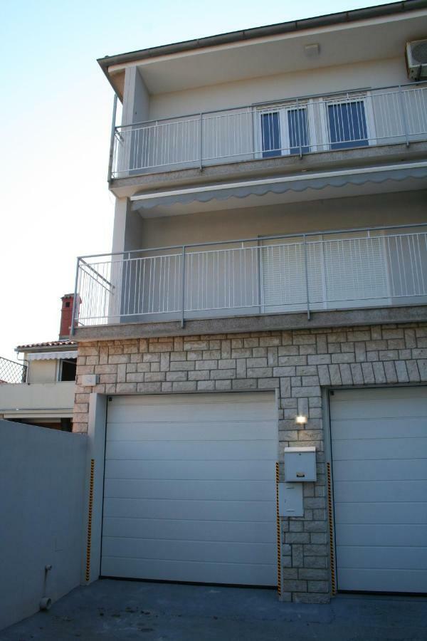Apartment Vuk Пула Екстериор снимка